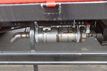  ˹V8  195 4X2 4.6Űػ()(HFC1181B80K1D4S)ͼƬ