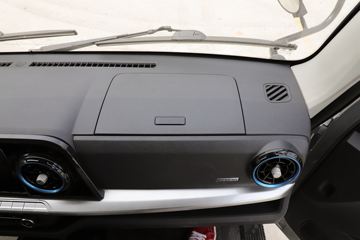 ���� ŷ����X 122���� 3.7�׵�����ʽ�Ῠ(����)(BJ5044XXY-3A)ͼƬ