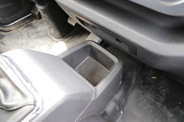 ���� ŷ����X 122���� 3.7�׵�����ʽ�Ῠ(����)(BJ5044XXY-3A)ͼƬ