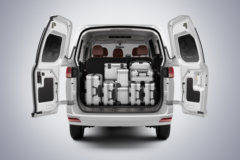 北汽瑞翔 博腾V2 标准型 113马力 1.5L汽油 7座 多用途乘用车