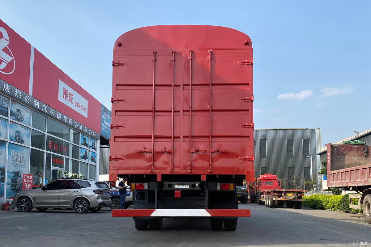  ³M3 220 4X2 6.8ײդʽػ                                                