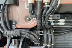 东风柳汽 新乘龙M3 220马力 4X2 6.8米仓栅式载货车