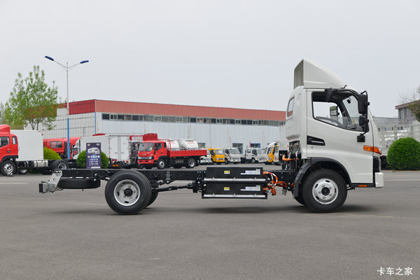 江淮 骏铃EV5 4.5T 4.18米单排纯电动栏板轻卡(HFC1045EV9)93.97kWh