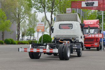 ���� ˧��i5 4.5T 4.15����ʽ���綯�Ῠ����ͼƬ