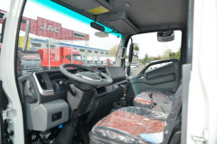 江淮 帅铃Q6 豪华版 160马力 4.18米单排栏板轻卡(国六)