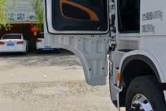 陕汽重卡 德龙X6000 560马力 6X4 AMT自动挡牵引车(SX4259GD4Q2)