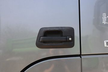 ���� ŷ������ ��Խ�� 580���� 6X4 AMT�Զ���ǣ����(����)ͼƬ