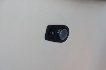 ���� ŷ������ ��Խ�� 580���� 6X4 AMT�Զ���ǣ����(����)ͼƬ