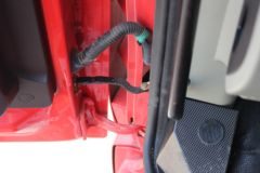 中国重汽 豪沃N5W中卡 220马力 4X2 6.75米仓栅式载货车(国六)(ZZ5187CCYK511JF1B)