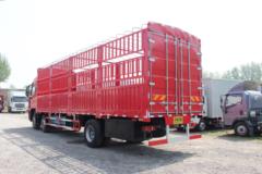 中国重汽 豪沃N5G 330马力 6X2 9.5米仓栅式载货车(ZZ5257CCYN56CJF1)