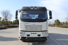 一汽解放 J6L中卡 220马力 4X2 沥青洒布车(新东日牌)(YZR5180GLQCA6)