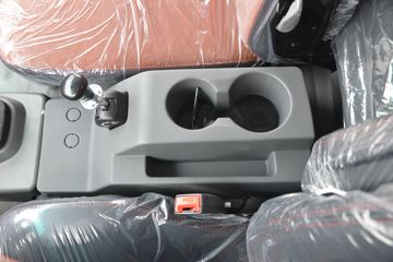 ���� ˧��Q6 ����ʿ ����� 160���� 4X2 4.015����س�(����)ͼƬ