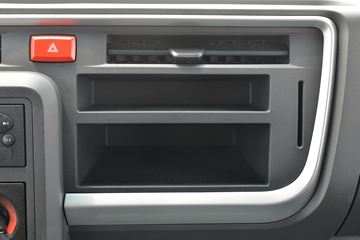 ���� ˧��Q6 ����ʿ ����� 160���� 4X2 4.015����س�(����)ͼƬ