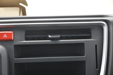 ���� ˧��Q6 ����ʿ ����� 160���� 4X2 4.015����س�(����)ͼƬ