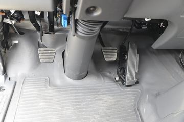 ���� ˧��Q6 ����ʿ ����� 160���� 4X2 4.015����س�(����)ͼƬ