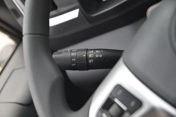 ���� ˧��Q6 ����ʿ ����� 160���� 4X2 4.015����س�(����)ͼƬ