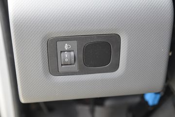 ���� ˧��Q6 ����ʿ ����� 160���� 4X2 4.015����س�(����)ͼƬ