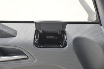 ���� ˧��Q6 ����ʿ ����� 160���� 4X2 4.015����س�(����)ͼƬ