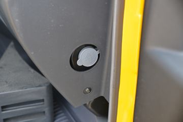 ���� ����J3 130���� 3.2��˫�������Ῠ(����)ͼƬ