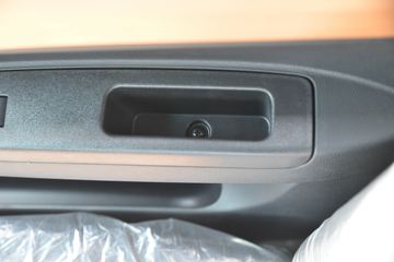���� ����J3 130���� 3.2��˫�������Ῠ(����)ͼƬ