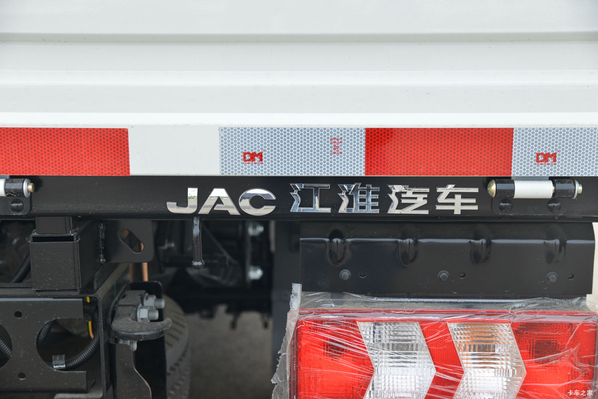 ���� ����J5 ƽ̨�� 132���� 4.18�׵��������Ῠ(����)(HFC1045P22K1C7S)��װ                                                