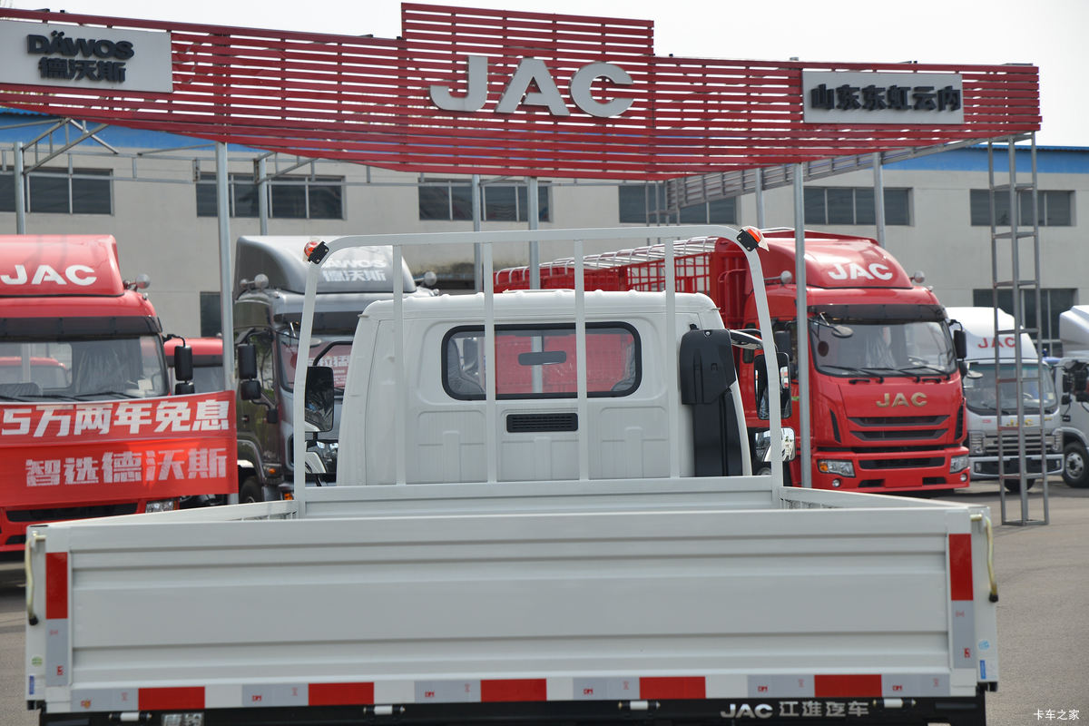 ���� ����J5 ƽ̨�� 132���� 4.18�׵��������Ῠ(����)(HFC1045P22K1C7S)��װ                                                