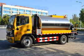 东风多利卡底盘&nbsp;沥青洒布车外观图片