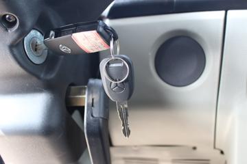 �й����� ����N5W�п� 220���� 4X2 6.75����ʽ�ػ���(����)(ZZ5187XXYK511JF1)ͼƬ