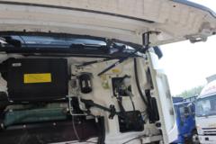 中国重汽 豪沃N5W中卡 220马力 4X2 6.75米厢式载货车(国六)(ZZ5187XXYK511JF1)