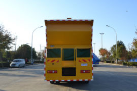 陕汽重卡底盘&nbsp;沥青洒布车外观图片