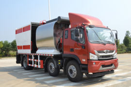 福田瑞沃底盘&nbsp;沥青洒布车外观图片