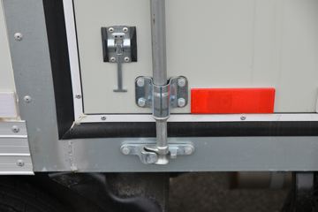 ���� ����H3 95���� 3.7�׵�����ʽ�Ῠ(����)ͼƬ