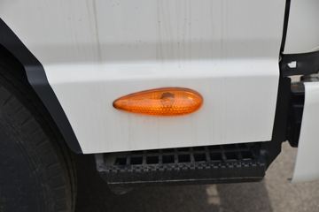 ���� ����J5 132���� 4.15�׵�����ʽ�Ῠ(����)ͼƬ