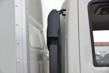 ���� ����J5 132���� 4.15�׵�����ʽ�Ῠ(����)ͼƬ