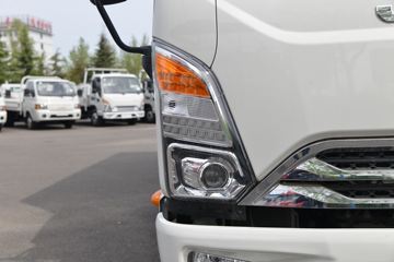 ���� ����J5 132���� 4.15�׵�����ʽ�Ῠ(����)ͼƬ