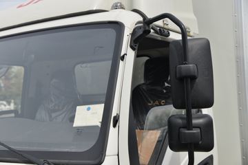 ���� ����J5 132���� 4.15�׵�����ʽ�Ῠ(����)ͼƬ