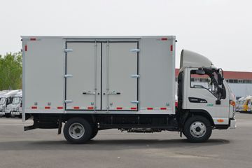 ���� ����J5 132���� 4.15�׵�����ʽ�Ῠ(����)ͼƬ