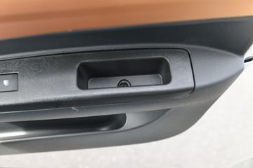 ���� ����J5 132���� 4.15�׵�����ʽ�Ῠ(����)ͼƬ