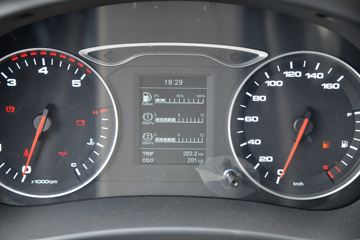 ���� ����J5 132���� 4.15�׵�����ʽ�Ῠ(����)ͼƬ