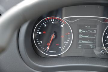 ���� ����J5 132���� 4.15�׵�����ʽ�Ῠ(����)ͼƬ