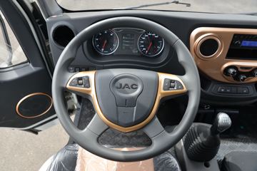 ���� ����J5 132���� 4.15�׵�����ʽ�Ῠ(����)ͼƬ