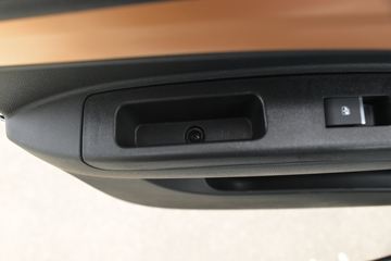 ���� ����J5 132���� 4.15�׵�����ʽ�Ῠ(����)ͼƬ