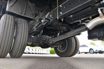 ���� ����J5 132���� 4.15�׵�����ʽ�Ῠ(����)ͼƬ