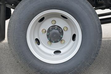 ���� ����J5 132���� 4.15�׵�����ʽ�Ῠ(����)ͼƬ