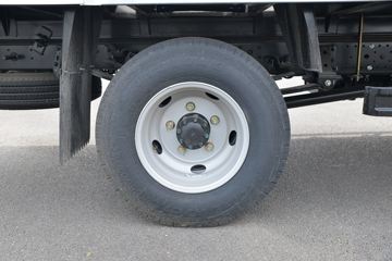 ���� ����J5 132���� 4.15�׵�����ʽ�Ῠ(����)ͼƬ