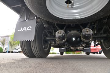 ���� ����J5 132���� 4.15�׵�����ʽ�Ῠ(����)ͼƬ