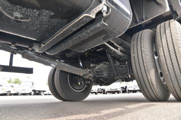 ���� ����J5 132���� 4.15�׵�����ʽ�Ῠ(����)ͼƬ