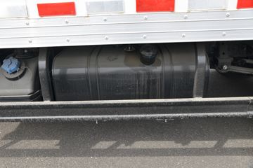 ���� ����J5 132���� 4.15�׵�����ʽ�Ῠ(����)ͼƬ