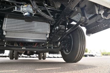 ���� ����J5 132���� 4.15�׵�����ʽ�Ῠ(����)ͼƬ