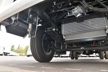 ���� ����J5 132���� 4.15�׵�����ʽ�Ῠ(����)ͼƬ